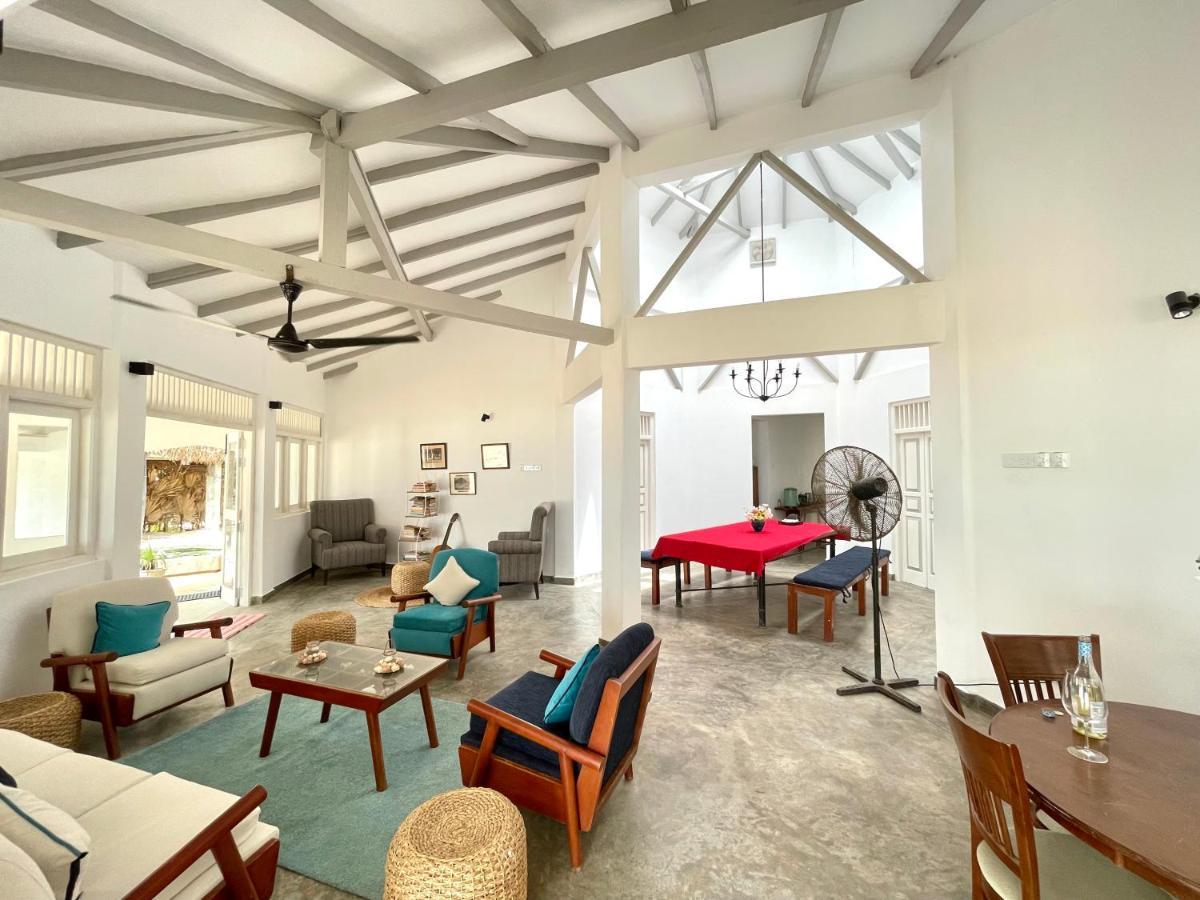 Moon Isle Beach Bungalow Nilaveli Esterno foto