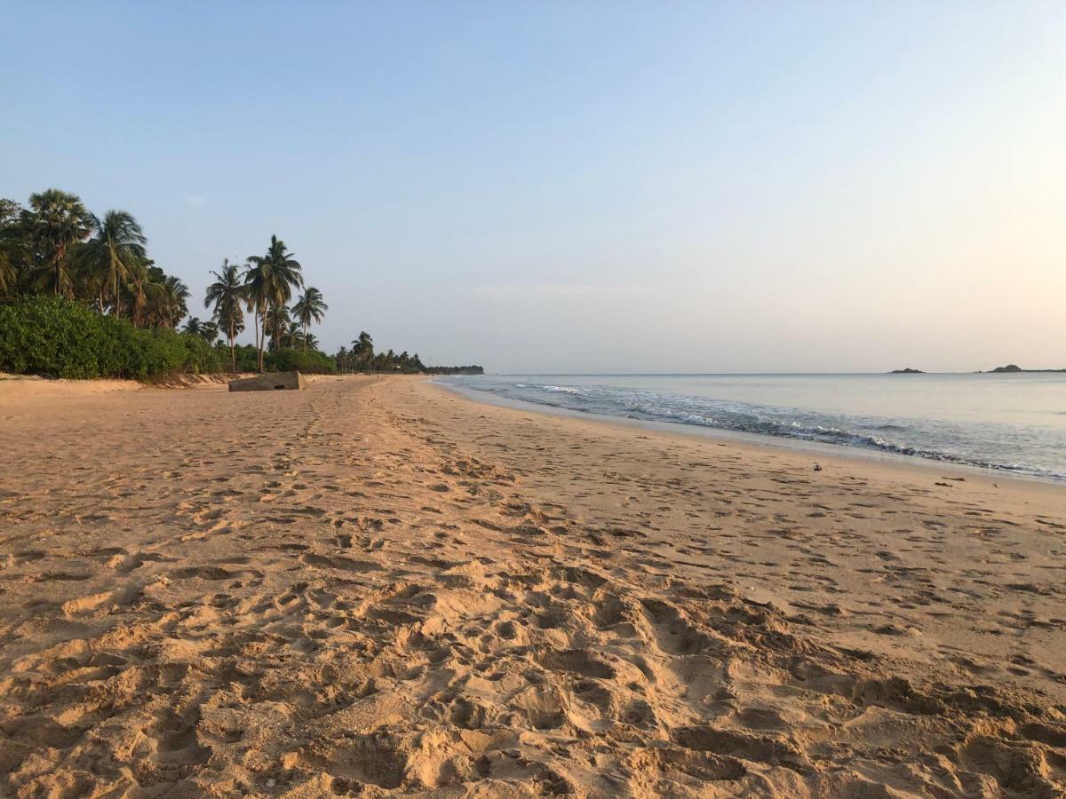 Moon Isle Beach Bungalow Nilaveli Esterno foto