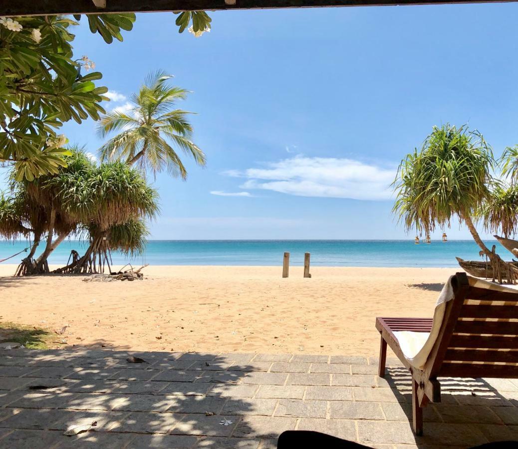 Moon Isle Beach Bungalow Nilaveli Esterno foto